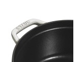 Кокот Staub круглый, 22 см, 2,6 л, белый трюфель