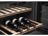 Холодильный шкаф для вина встраиваемый, 45 см, Черный Smeg CVI621LWNX3