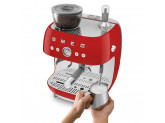 Кофемашина-эспрессо со встроенной кофемолкой SMEG EGF03RDEU, цвет красный
