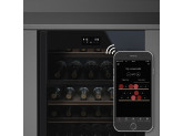 Холодильный шкаф для вина встраиваемый, 82 см, Чёрный Smeg CVI638RWN3